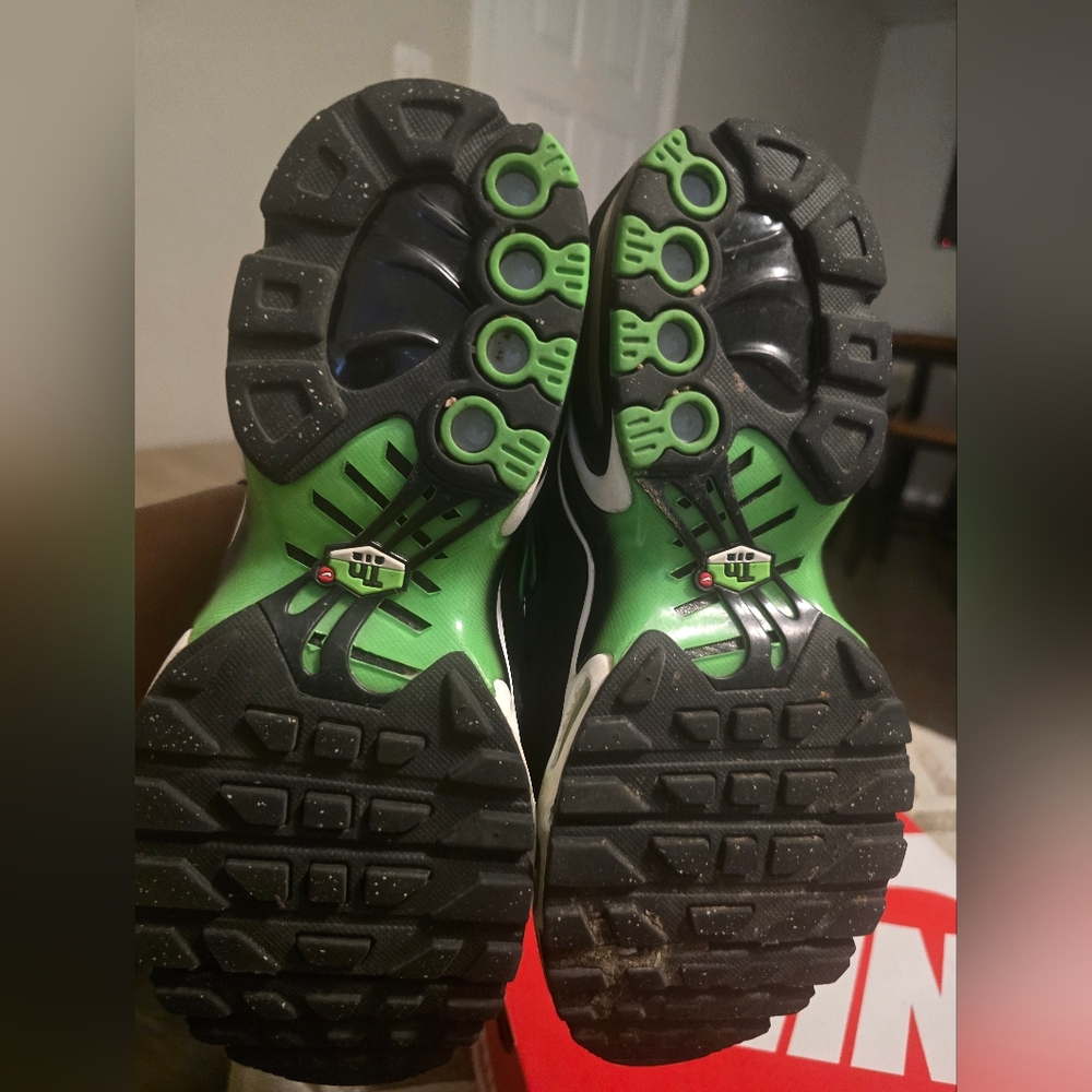Nike Air Maz Plus (GS) - Picture 5 of 6